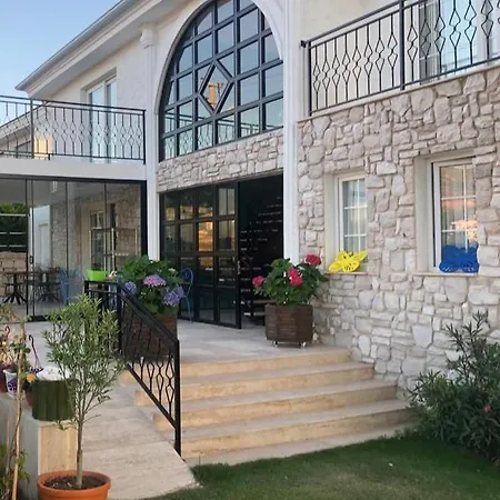 Village Farm Boutique Bed & Breakfast Çeşme