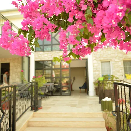 Village Farm Boutique Bed & Breakfast 3*